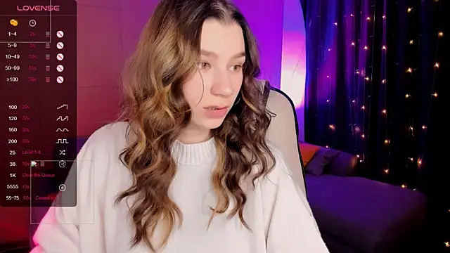 Snapshot of LinaBlossom_ chatting on 01/18/26, 08:40 LinaBlossom online show from 01/18/26, 08:40