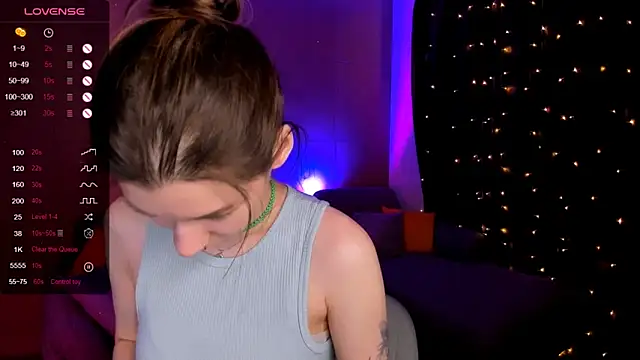 Snapshot of LinaBlossom_ chatting on 02/20/26, 08:16 LinaBlossom online show from 02/20/26, 08:16