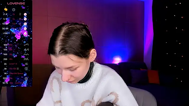 Snapshot of LinaBlossom_ chatting on 02/25/26, 02:10 LinaBlossom online show from 02/25/26, 02:10