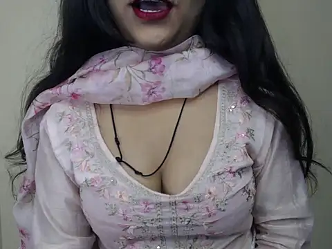 Sweey Bebo online show from 11/25/25, 04:56