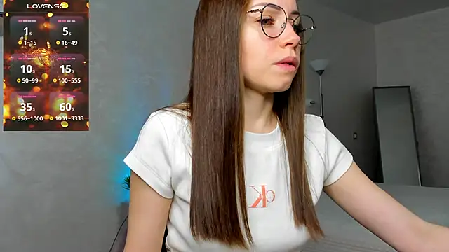 Snapshot of fun_nd_bun chatting on 05/05/26, 01:57 fun nd bun online show from 05/05/26, 01:57