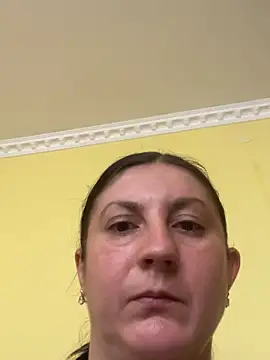 oksana1990 online show from 09/23/25, 07:00