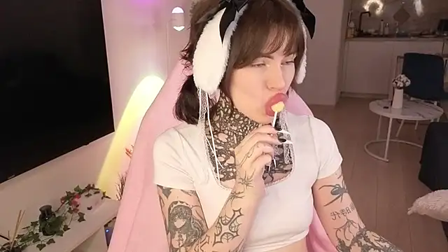 Eva Sonic online show from 04/01/26, 03:18