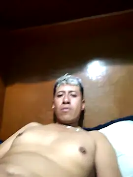 Snapshot of Carlos27hot chatting on 03/21/26, 01:32 Carlos27hot online show from 03/21/26, 01:32