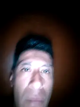 Snapshot of Carlos27hot chatting on 06/15/26, 03:09 Carlos27hot online show from 06/15/26, 03:09