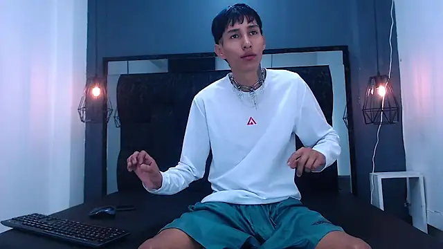 Daniel delux  online show from 10/08/25, 11:08