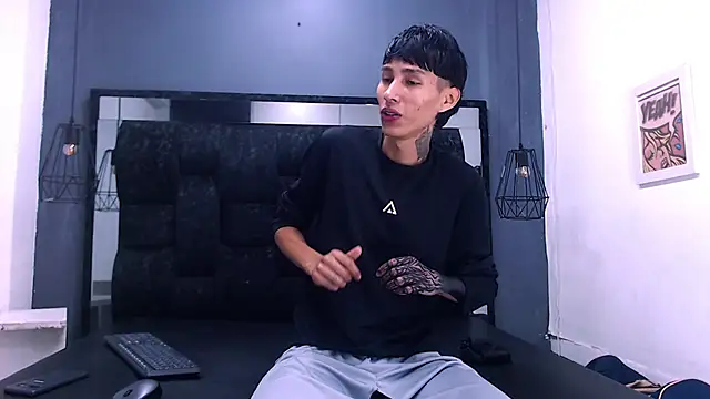 Daniel delux  online show from 11/10/25, 11:53