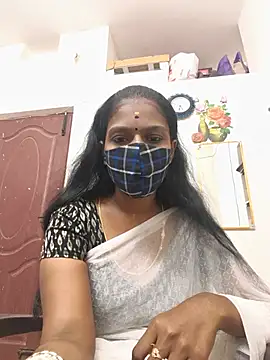 Snapshot of Tamil_Yalini12 chatting on 06/21/26, 12:57 Tamil Yalini12 online show from 06/21/26, 12:57