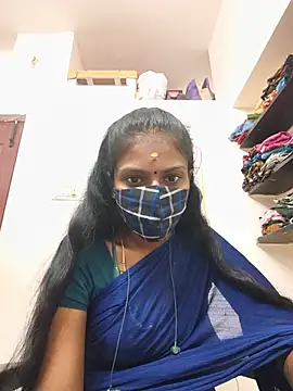 Snapshot of Tamil_Yalini12 chatting on 06/22/26, 03:25 Tamil Yalini12 online show from 06/22/26, 03:25