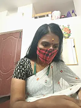 Snapshot of Tamil_Yalini12 chatting on 06/29/26, 12:38 Tamil Yalini12 online show from 06/29/26, 12:38