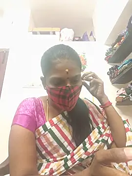 Snapshot of Tamil_Yalini12 chatting on 06/30/26, 06:42 Tamil Yalini12 online show from 06/30/26, 06:42