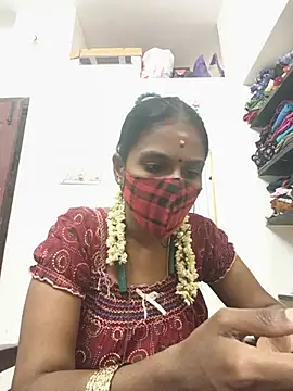 Snapshot of Tamil_Yalini12 chatting on 07/02/26, 06:19 Tamil Yalini12 online show from 07/02/26, 06:19