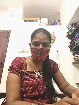 Snapshot of Tamil_Yalini12 chatting on 07/03/26, 02:40 Tamil Yalini12 online show from 07/03/26, 02:40