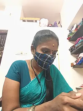 Snapshot of Tamil_Yalini12 chatting on 07/07/26, 08:29 Tamil Yalini12 online show from 07/07/26, 08:29