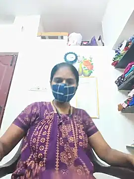 Snapshot of Tamil_Yalini12 chatting on 07/08/26, 08:52 Tamil Yalini12 online show from 07/08/26, 08:52