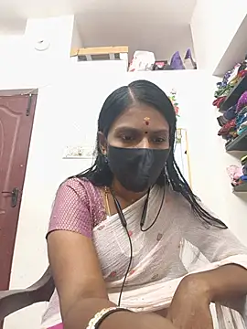 Snapshot of Tamil_Yalini12 chatting on 07/22/26, 12:46 Tamil Yalini12 online show from 07/22/26, 12:46
