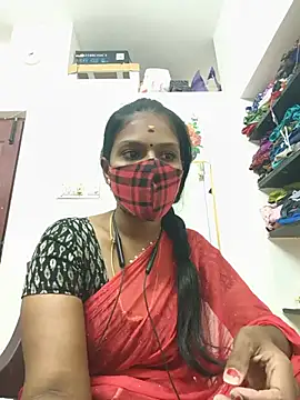 Snapshot of Tamil_Yalini12 chatting on 07/24/26, 07:06 Tamil Yalini12 online show from 07/24/26, 07:06