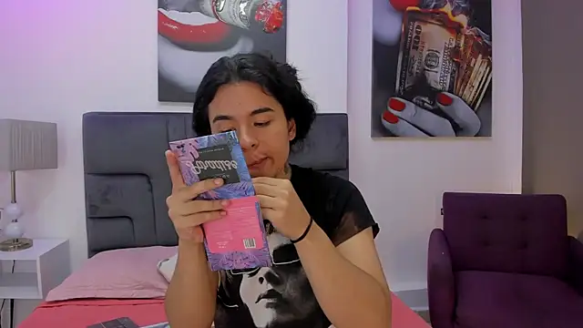 Angel Dustts online show from 10/28/25, 08:44