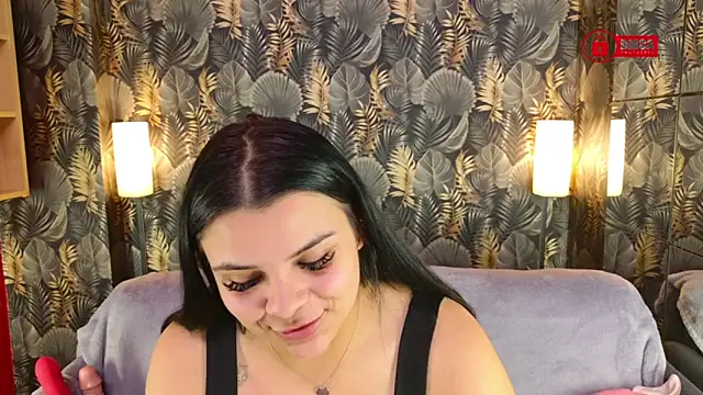 Snapshot of ThiccMady chatting on 10/17/25, 01:25 ThiccMady online show from 10/17/25, 01:25