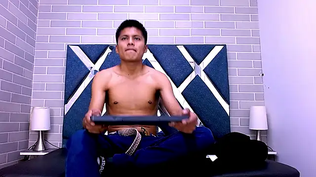 marcus hans  online show from 09/25/25, 04:43