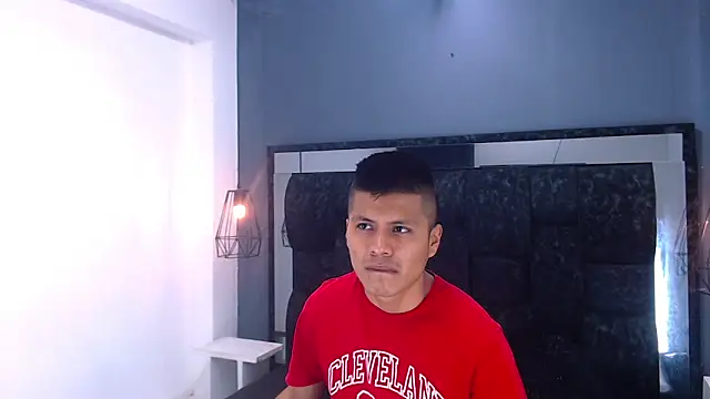 marcus hans  online show from 11/03/25, 03:57