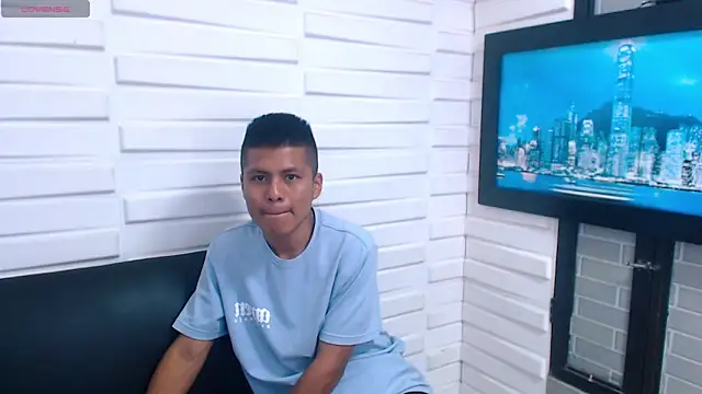 marcus hans  online show from 11/05/25, 05:24