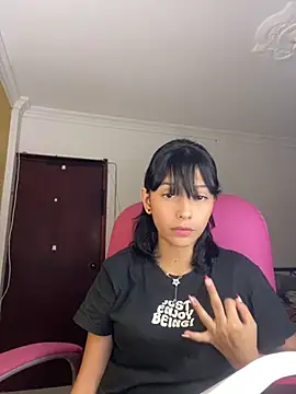 xoxo milk online show from 12/04/25, 05:21