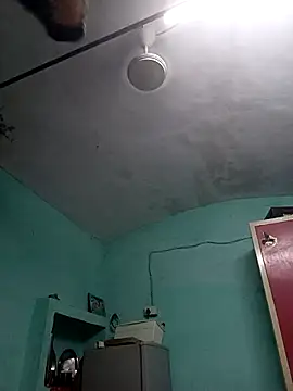 School medam online show from 09/22/25, 08:49