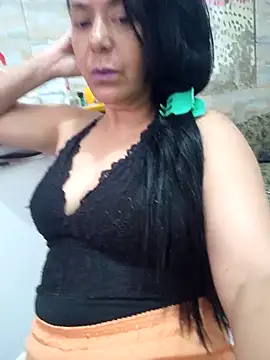 lucineia7 online show from 11/15/25, 08:49