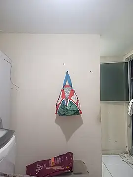 lucineia7 online show from 04/18/26, 02:04