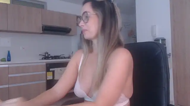 LovePaula online show from 02/04/26, 11:05