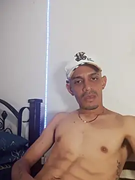 LATINO27CM online show from 11/01/25, 10:01