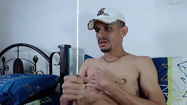 LATINO27CM online show from 11/16/25, 05:51