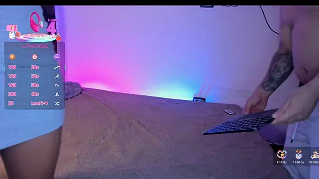 BoomChikaWow online show from 11/22/25, 11:37