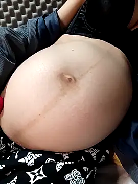 Pipi23  online show from 12/04/25, 02:37