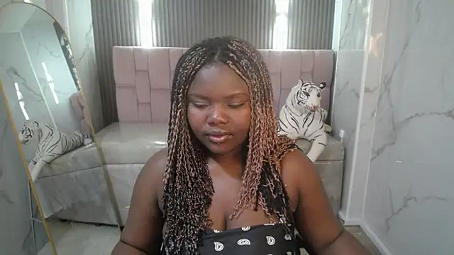 Snapshot of Soffia_b chatting on 10/03/25, 03:25 Soffia b online show from 10/03/25, 03:25