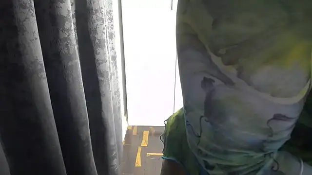 Juiceybileh online show from 11/09/25, 08:51