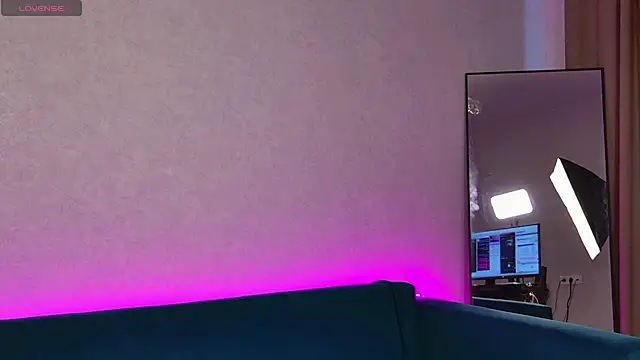 EllaCanny online show from 04/09/26, 06:41