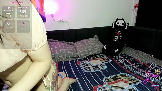 ChristinaFivePlus online show from 02/07/26, 01:59