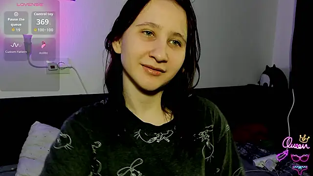 ChristinaFivePlus online show from 03/18/26, 03:37