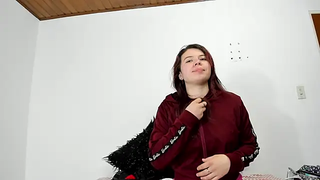 Valen tina online show from 09/30/25, 12:32
