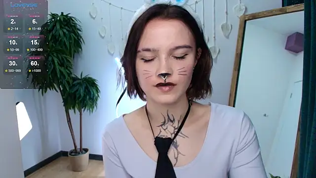 Snapshot of Elastikisss chatting on 10/27/25, 02:26 Elastikisss online show from 10/27/25, 02:26
