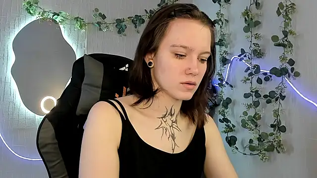 Elastikisss online show from 04/16/26, 06:14