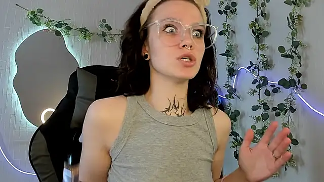 Elastikisss online show from 04/22/26, 07:00