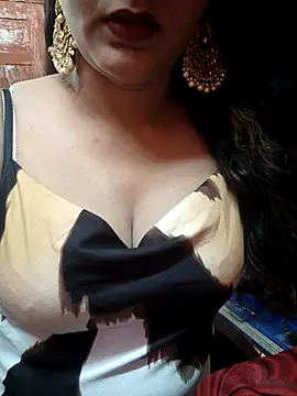 Snapshot of Sexy_Mahi69 chatting on 09/22/25, 10:39 Sexy Mahi69 online show from 09/22/25, 10:39
