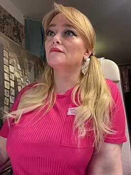 Snapshot of Sweet-blonde chatting on 11/14/25, 02:27 Sweet-blonde online show from 11/14/25, 02:27