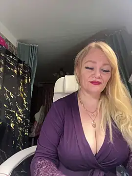 Sweet-blonde online show from 03/21/26, 10:02