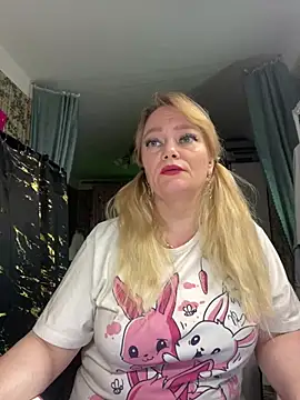 Sweet-blonde online show from 04/22/26, 09:16