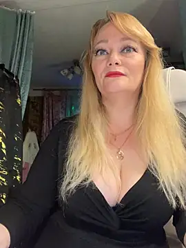 Snapshot of Sweet-blonde chatting on 07/21/26, 10:34 Sweet-blonde online show from 07/21/26, 10:34