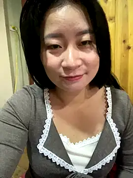 violet-00 online show from 10/09/25, 01:58